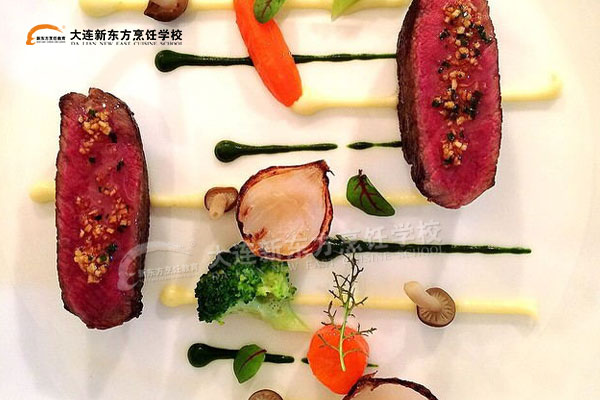 选择学西餐，未来收获满满。