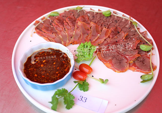 夏天就该吃沙拉，健康又甩肉！